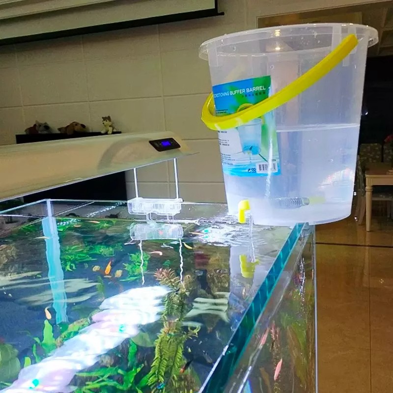 UPヤボ水槽補充バケツ自動補充装置点滴バケツ水に閉じ込められ - Aquarium Fish Waste Collector のレビューと価格